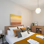 Apartment Eixample Luxury For 8 Barcelona