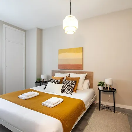 Apartamento Eixample Luxury For 8 *