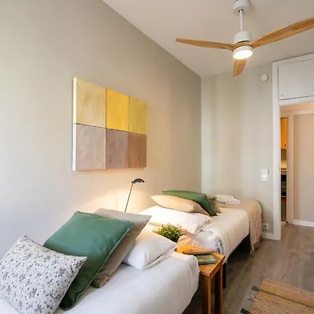 Eixample Luxury For 8 Apartment