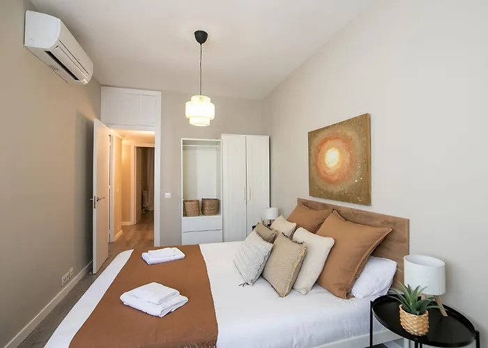 Eixample Luxury For 8 * Barselona